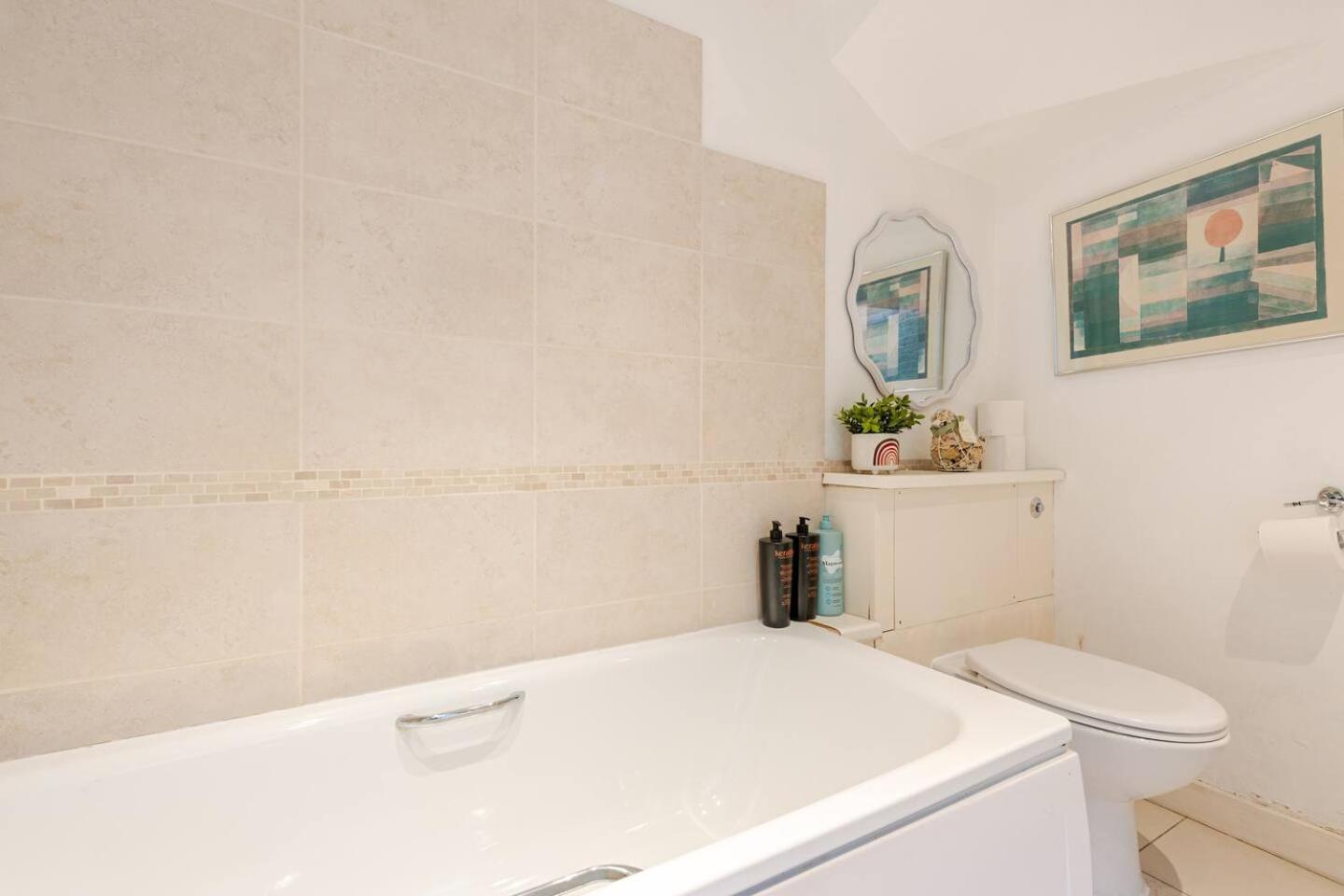 6 Bed Royal Buckingham Palace Mansion Londres